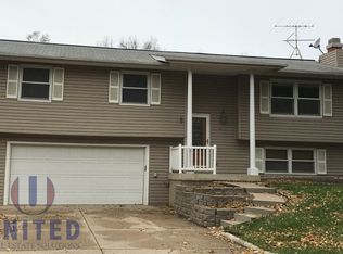2841 Sergeant Rd, Sioux City, IA 51106
