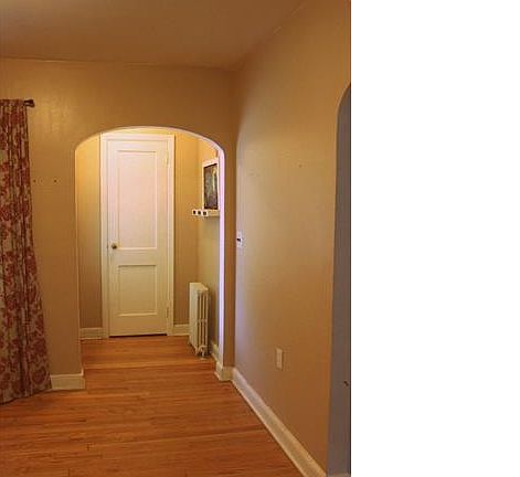 4th image of 19 Ethan Allen Dr