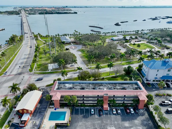 701 N Indian River Drive #202, Fort Pierce, FL 34950