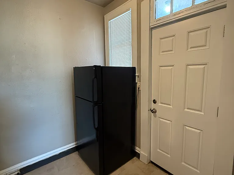 1308 S Carthage Ave #4 — Photo 12