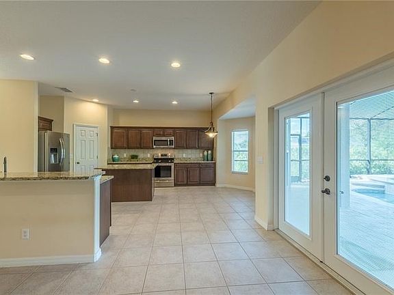 5th image of 14527 Broadhaven Blvd