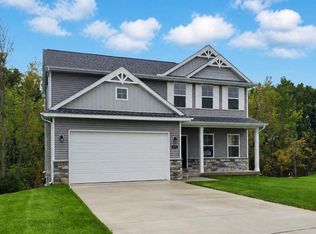 553 Jubilee Dr, Whitmore Lake, MI 48189