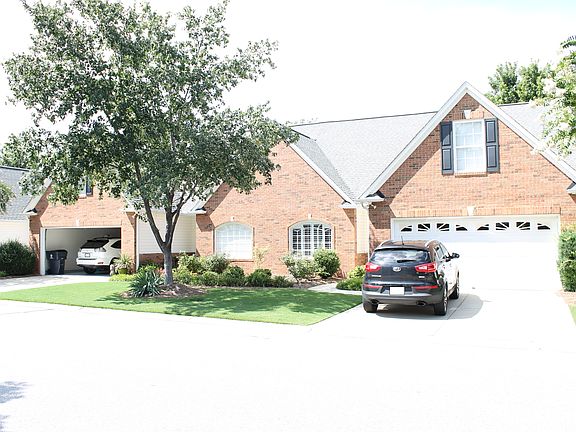 3rd image of 655 Ivybrooke Ave