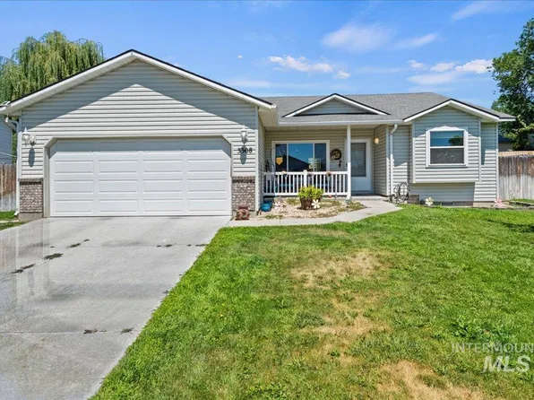 3308 E Friar Tuck Ct, Nampa, ID 83687
