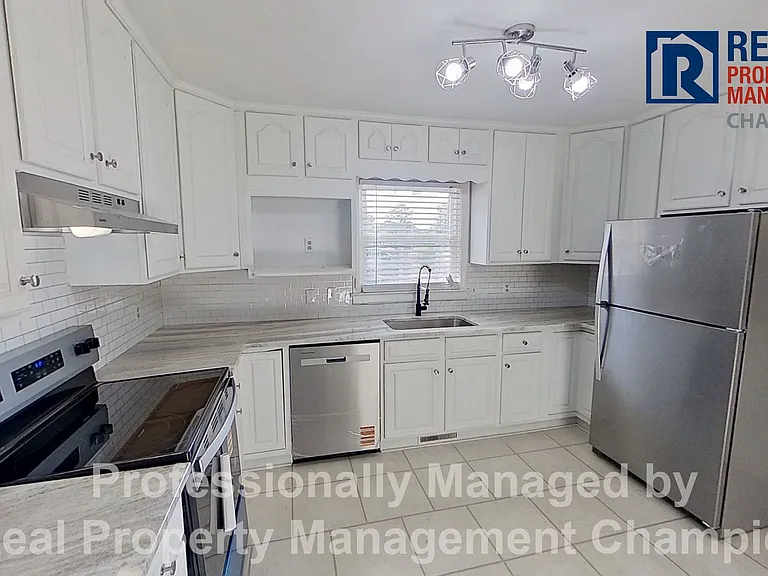639 N College Rd — Photo 5