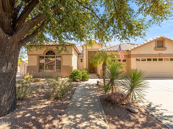 4th image of 763 W ESTRELLA Drive