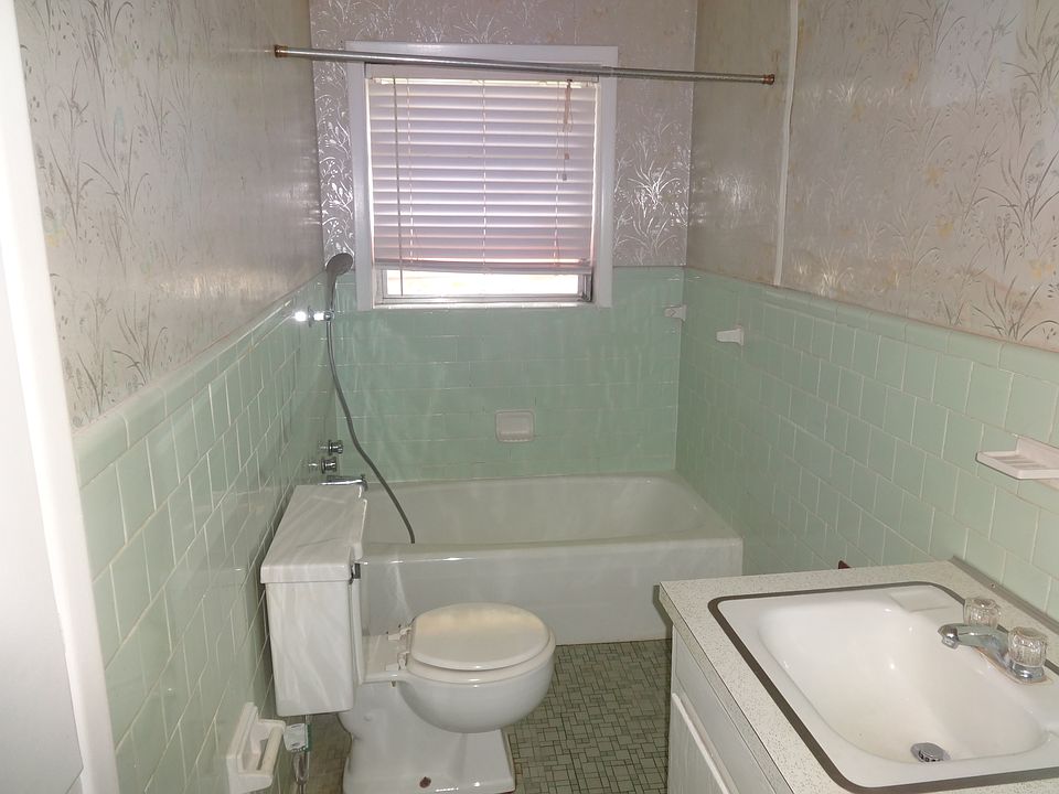 2nd image of 3237 Jordon Ave