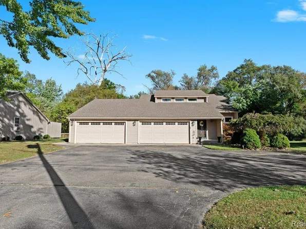 17526 Inkster Rd, Redford, MI 48240