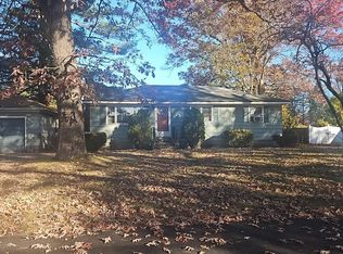 8 Olive Ave, Salem, NH 03079