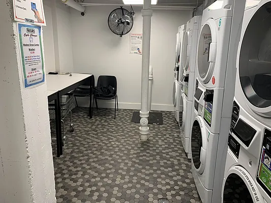 Rented by Tapiro Realty | media 57