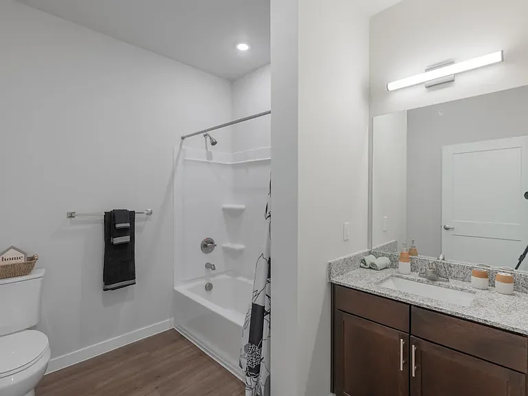 Reserve at Decatur — Photo 9