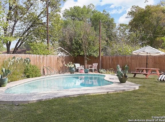 4th image of 123 Audrey Alene Dr