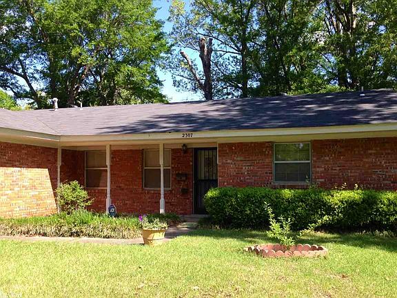 2nd image of 2307 W 41st Ave
