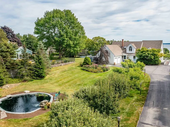 131 E Main Street, Searsport, ME 04974