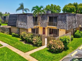 240 Woodland Rd, Palm Springs, FL 33461