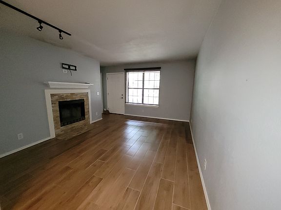 2nd image of 11130 Stratford Dr APT 315