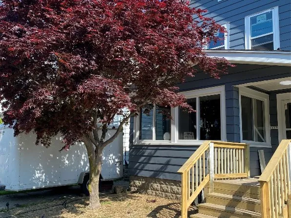 1415 Lynn St, Erie, PA 16503