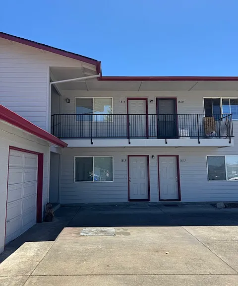 1736 Medart Ln — Photo 2