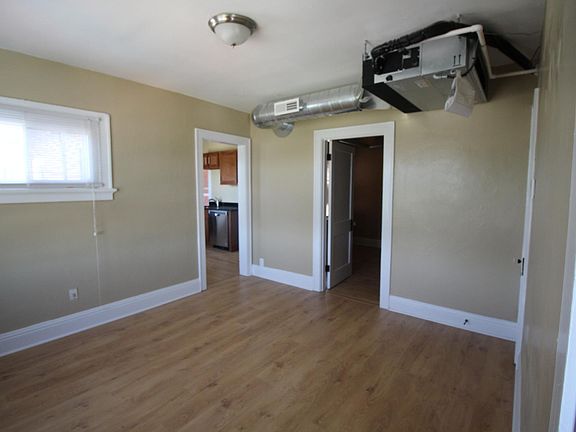 3rd image of 4911 Beech St APT 11