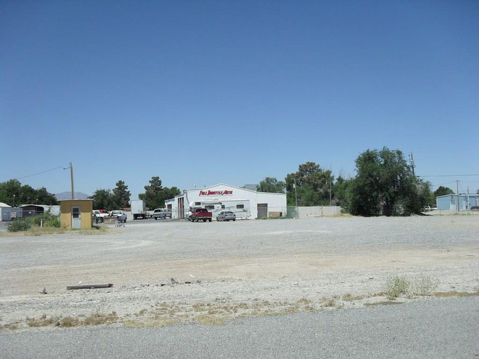 1st image of 1100 3rd St