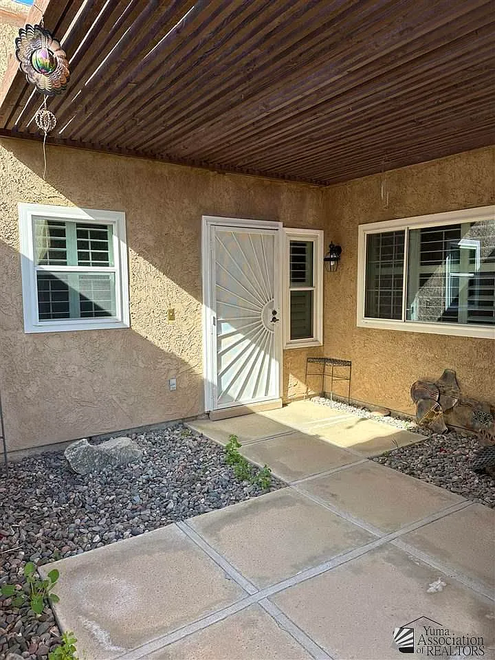 2 bed, 2.0 bath, 1310 sqft, $1,425 — Photo 1