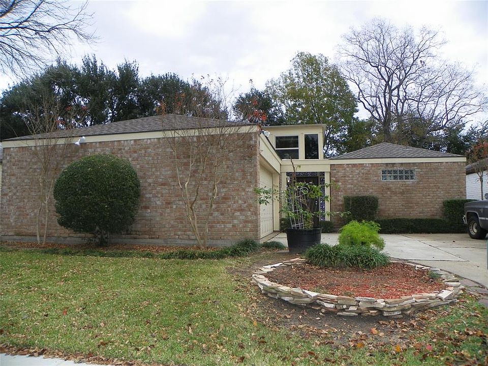 1st image of 1631 Bradney Dr