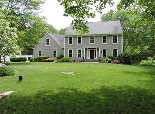 4 Somerset Ln, Old Lyme, CT 06371