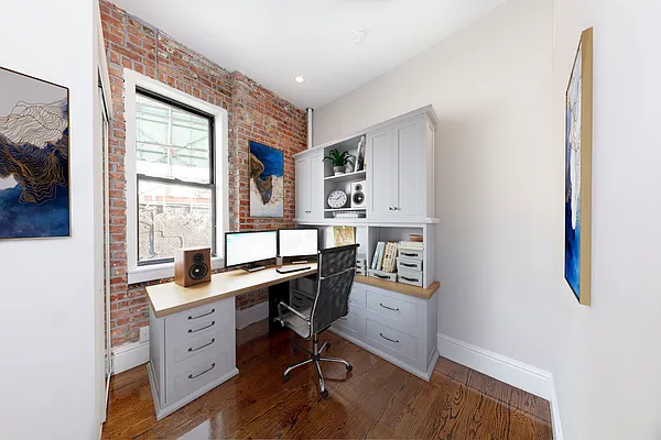 Rented by Douglas Elliman | media 23