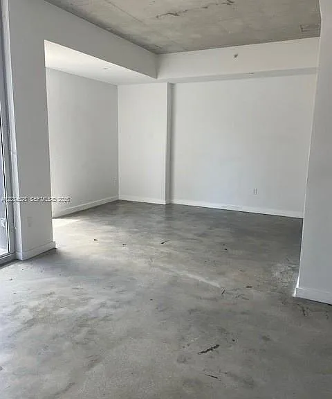 151 SE 1st St #1503 — Photo 9