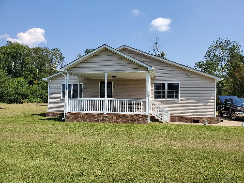 1716 Peartree Rd