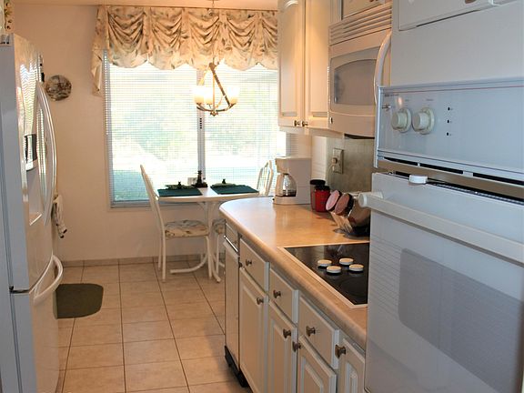 4th image of 20231 N 124th Dr