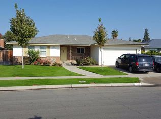 678 E Palo Alto Ave, Fresno, CA 93710