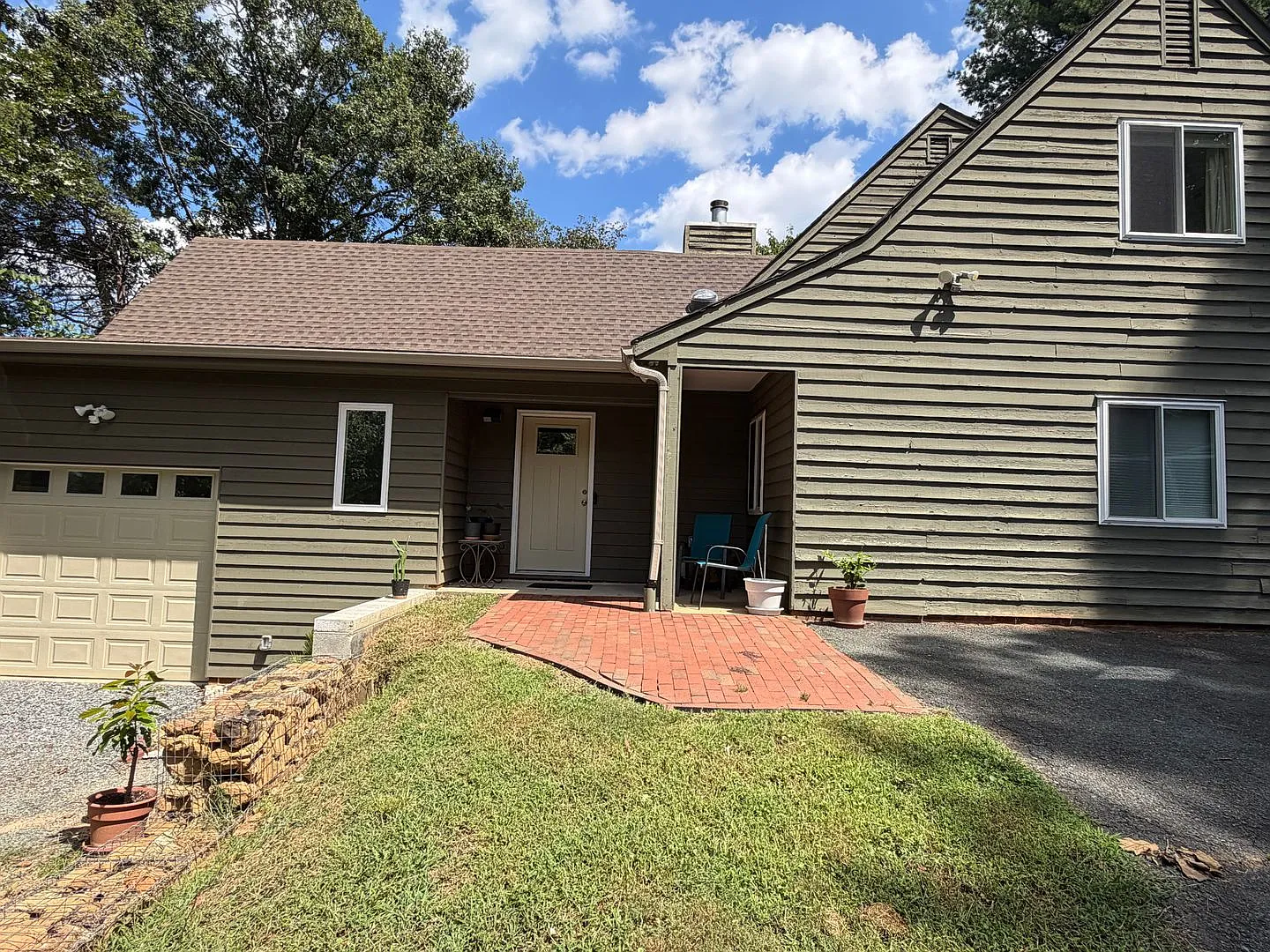 1327 Gristmill Drive - Mill Creek Home with Fenced in Yard! — Photo 1