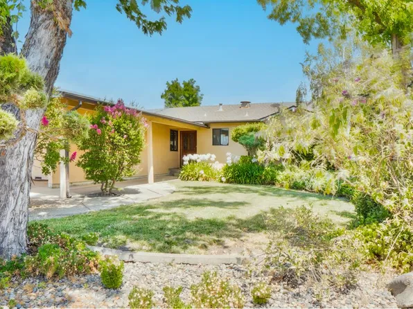 1015 Fir Ave, Dos Palos, CA 93620