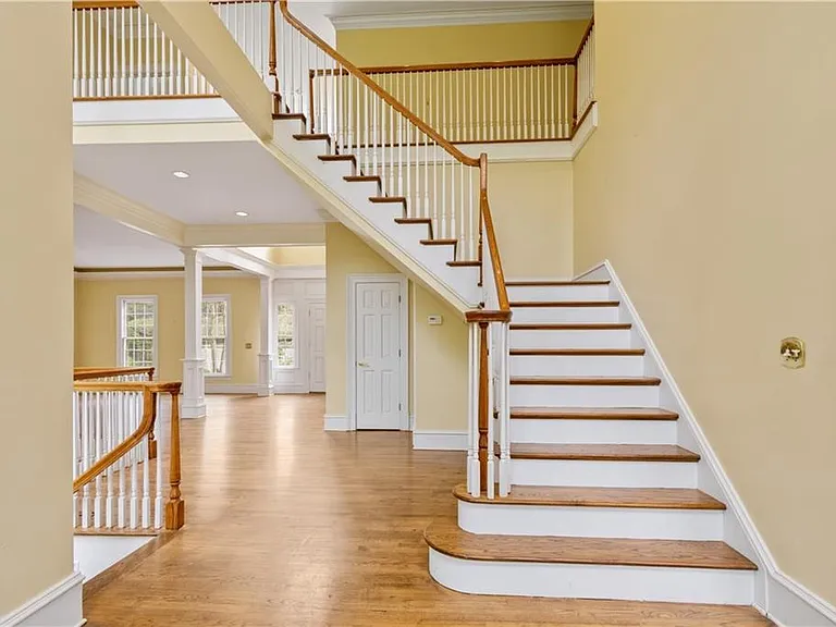 430 W Wesley Rd NW — Photo 13
