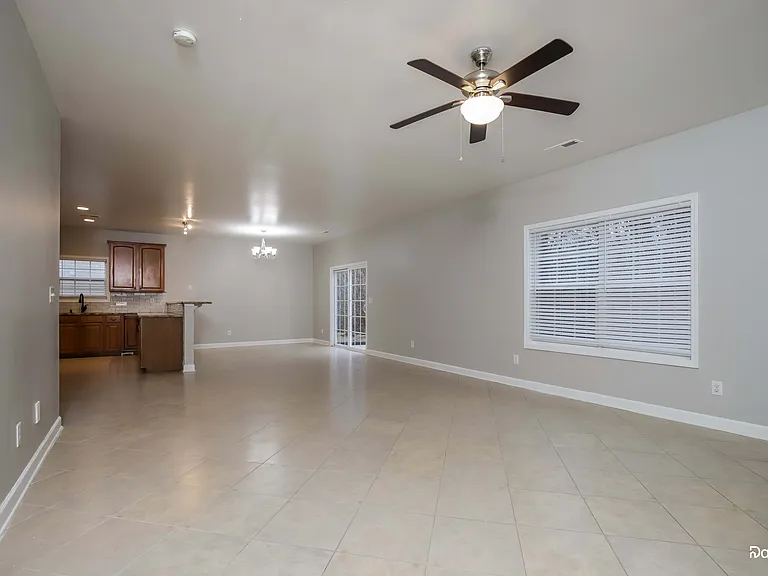 4645 Craver Woods Ct — Photo 8