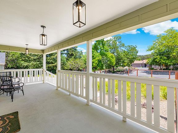 4th image of 2131 1st Avenue