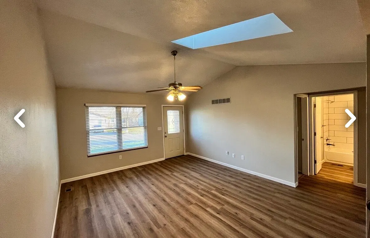 2 bed, 1.5 bath, 1200 sqft, $1,300 — Photo 1