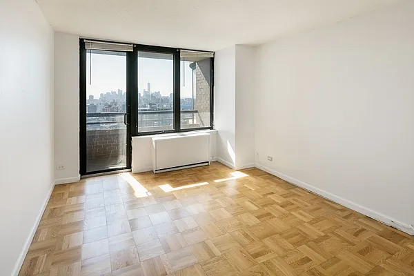 Rented by Compass | media 18