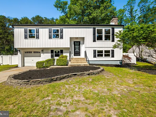 13 Sawood Dr, Sicklerville, NJ 08081