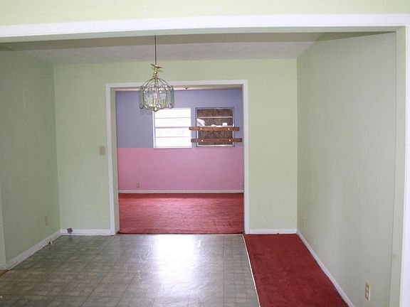 3rd image of 7064 Biddy Ln
