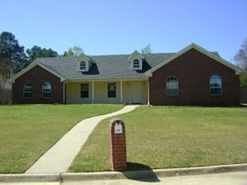 1st image of 1023 Brown Dr