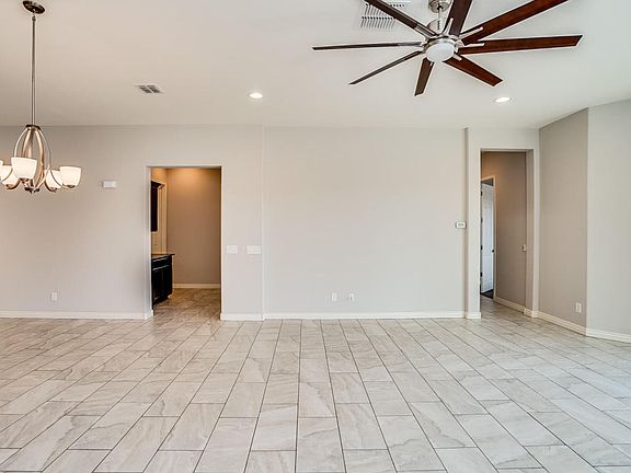 4th image of 3074 E Cherrywood Pl