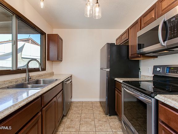 5th image of 3120 W Runion Drive