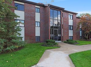 3302 Devonwood Hls NE APT B, Grand Rapids, MI 49525