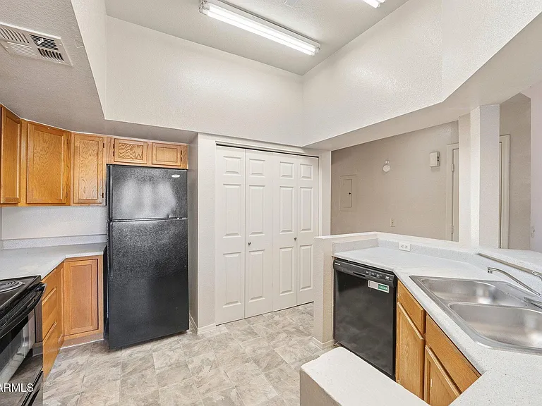 1331 W Baseline Rd #359 — Photo 2