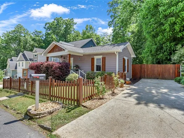 2428 Brantley St NW, Atlanta, GA 30318