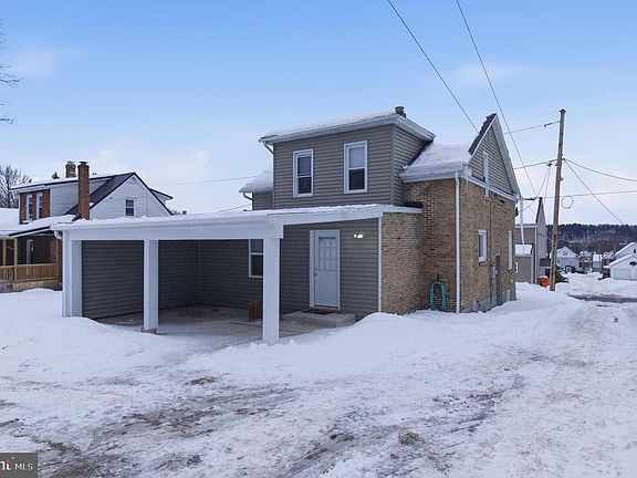 2nd image of 324 W 6th Ave