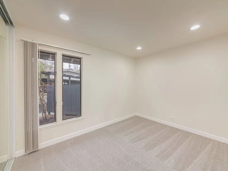 Camelback East Apartments CEM — Photo 26