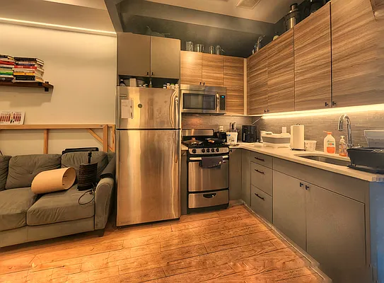 Rented by RELEASE NY | media 1